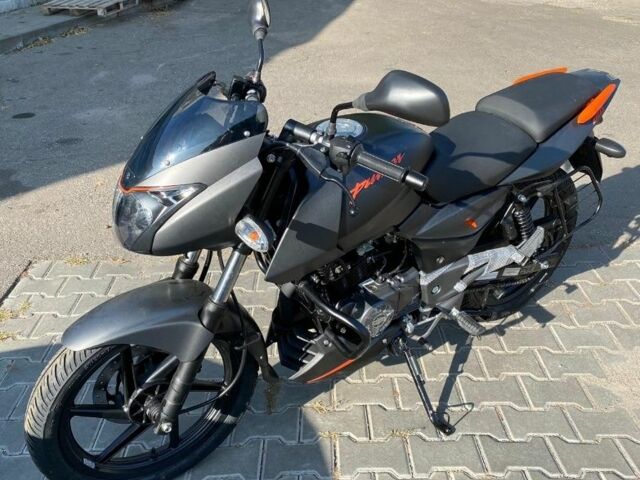 Баджадж Pulsar 180, об'ємом двигуна 0.18 л та пробігом 0 тис. км за 1990 $, фото 9 на Automoto.ua