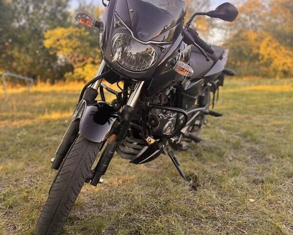 Баджадж Pulsar 180, объемом двигателя 0.18 л и пробегом 10 тыс. км за 1800 $, фото 1 на Automoto.ua