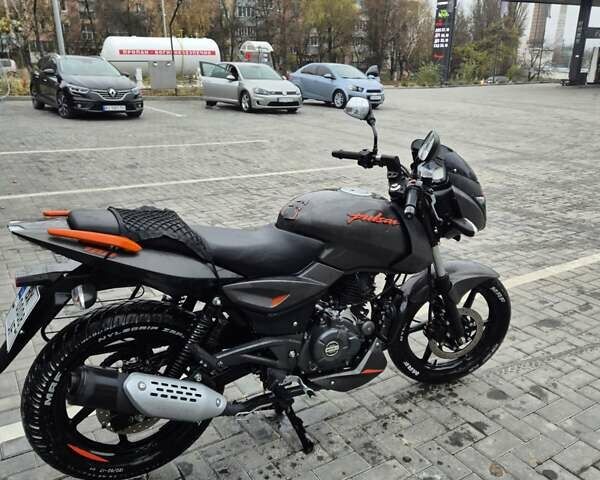 Серый Баджадж Pulsar 180, объемом двигателя 0 л и пробегом 4 тыс. км за 1650 $, фото 2 на Automoto.ua