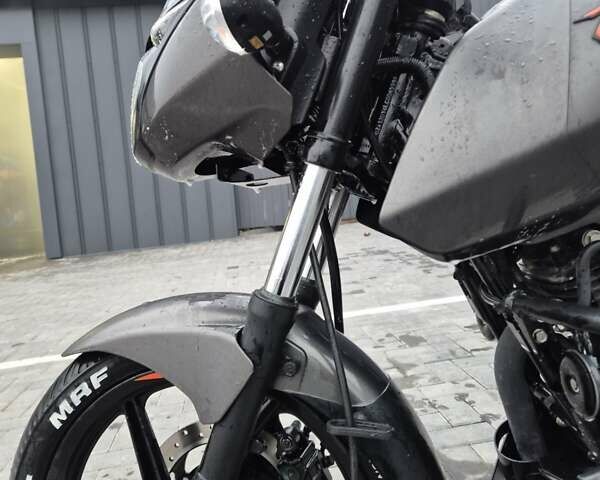 Серый Баджадж Pulsar 180, объемом двигателя 0 л и пробегом 4 тыс. км за 1650 $, фото 16 на Automoto.ua