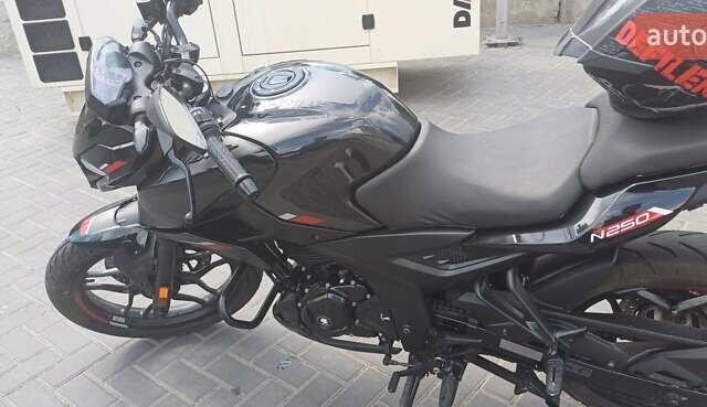 Чорний Баджадж Pulsar N250, об'ємом двигуна 0 л та пробігом 4 тис. км за 2920 $, фото 5 на Automoto.ua