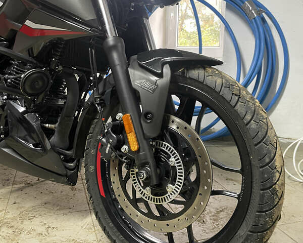 Чорний Баджадж Pulsar N250, об'ємом двигуна 0.25 л та пробігом 6 тис. км за 3100 $, фото 1 на Automoto.ua