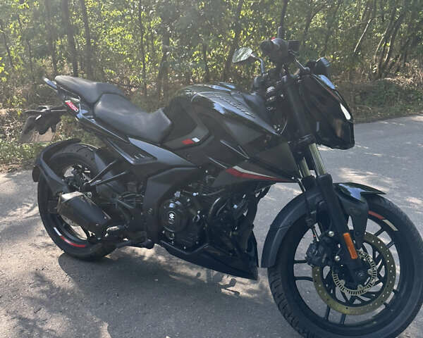 Чорний Баджадж Pulsar N250, об'ємом двигуна 0.25 л та пробігом 2 тис. км за 2900 $, фото 2 на Automoto.ua