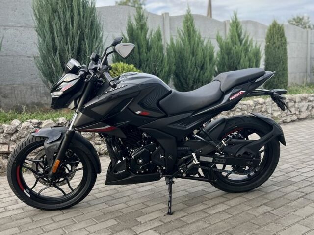 Баджадж Pulsar N250, объемом двигателя 0.25 л и пробегом 0 тыс. км за 3340 $, фото 4 на Automoto.ua