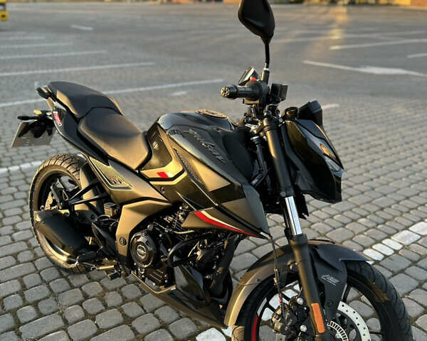 Баджадж Pulsar N250, объемом двигателя 0.25 л и пробегом 3 тыс. км за 3200 $, фото 7 на Automoto.ua