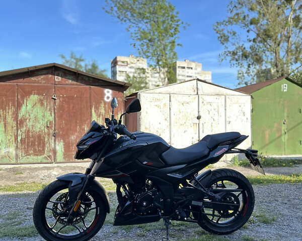 Баджадж Pulsar N250, объемом двигателя 0.25 л и пробегом 3 тыс. км за 3200 $, фото 3 на Automoto.ua
