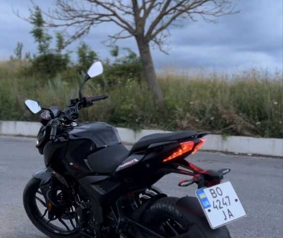 Баджадж Pulsar N250, объемом двигателя 0.25 л и пробегом 0 тыс. км за 3050 $, фото 4 на Automoto.ua