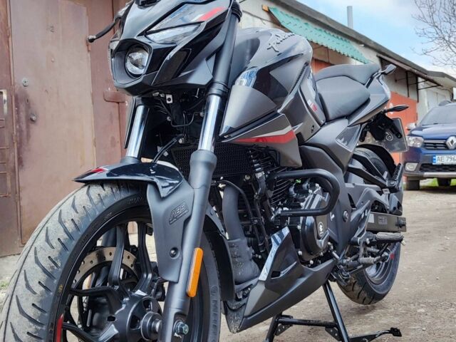 Баджадж Pulsar N250, объемом двигателя 0.25 л и пробегом 0 тыс. км за 3340 $, фото 2 на Automoto.ua