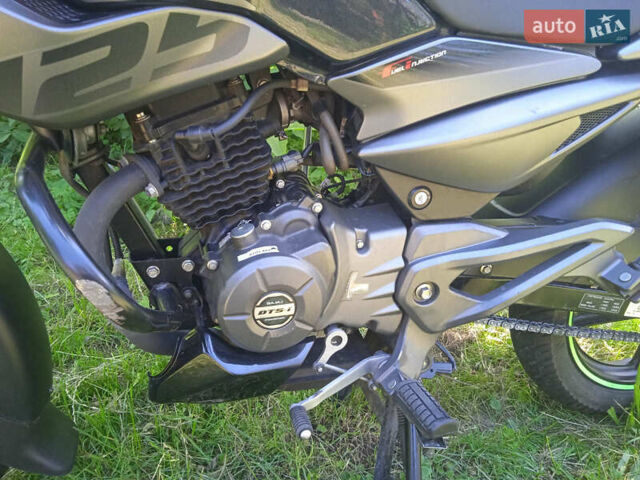 Чорний Баджадж Pulsar NS125, об'ємом двигуна 0.12 л та пробігом 19 тис. км за 850 $, фото 7 на Automoto.ua