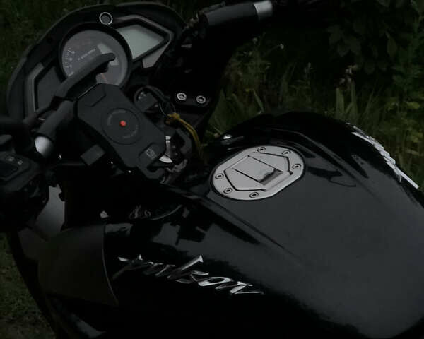 Чорний Баджадж Pulsar NS200, об'ємом двигуна 0.2 л та пробігом 24 тис. км за 1560 $, фото 10 на Automoto.ua