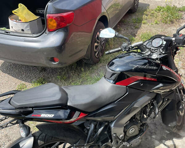 Чорний Баджадж Pulsar NS200, об'ємом двигуна 0.2 л та пробігом 5 тис. км за 2500 $, фото 3 на Automoto.ua
