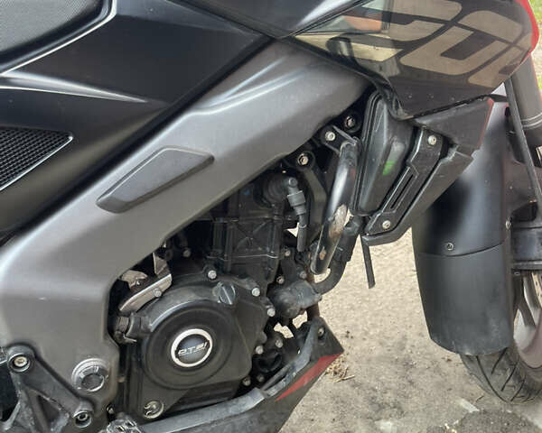 Чорний Баджадж Pulsar NS200, об'ємом двигуна 0.2 л та пробігом 5 тис. км за 2500 $, фото 6 на Automoto.ua