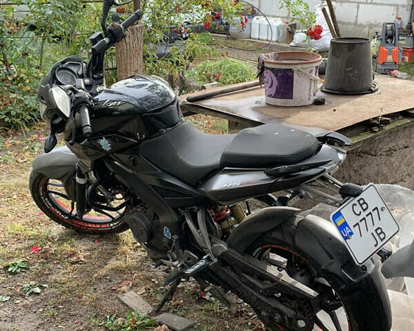 Черный Баджадж Pulsar NS200, объемом двигателя 0.2 л и пробегом 38 тыс. км за 1500 $, фото 2 на Automoto.ua