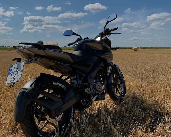 Черный Баджадж Pulsar NS200, объемом двигателя 0.2 л и пробегом 38 тыс. км за 1500 $, фото 5 на Automoto.ua