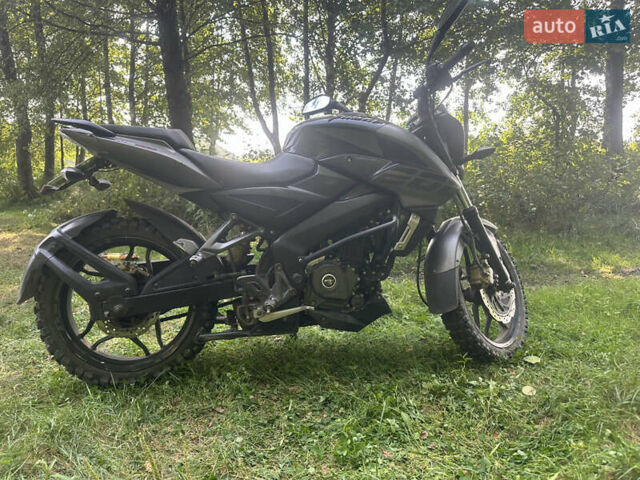 Черный Баджадж Pulsar NS200, объемом двигателя 0.2 л и пробегом 8 тыс. км за 2100 $, фото 3 на Automoto.ua