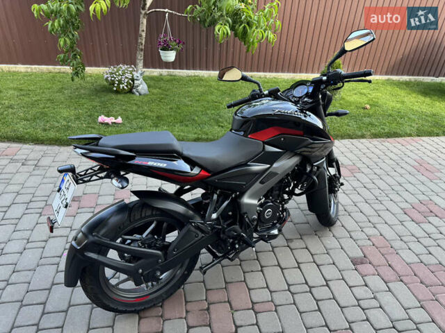 Чорний Баджадж Pulsar NS200, об'ємом двигуна 0 л та пробігом 360 тис. км за 2650 $, фото 4 на Automoto.ua