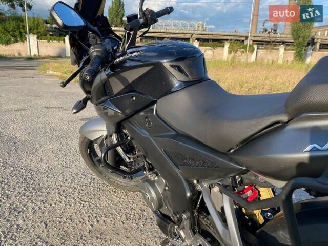 Черный Баджадж Pulsar NS200, объемом двигателя 0.2 л и пробегом 8 тыс. км за 2000 $, фото 8 на Automoto.ua