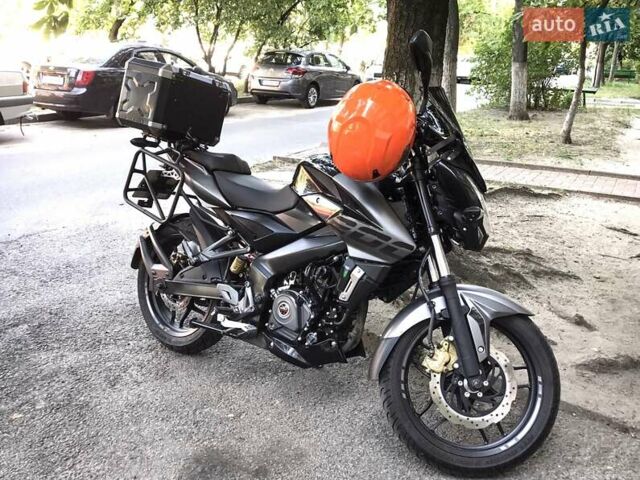 Черный Баджадж Pulsar NS200, объемом двигателя 0.2 л и пробегом 19 тыс. км за 1700 $, фото 6 на Automoto.ua