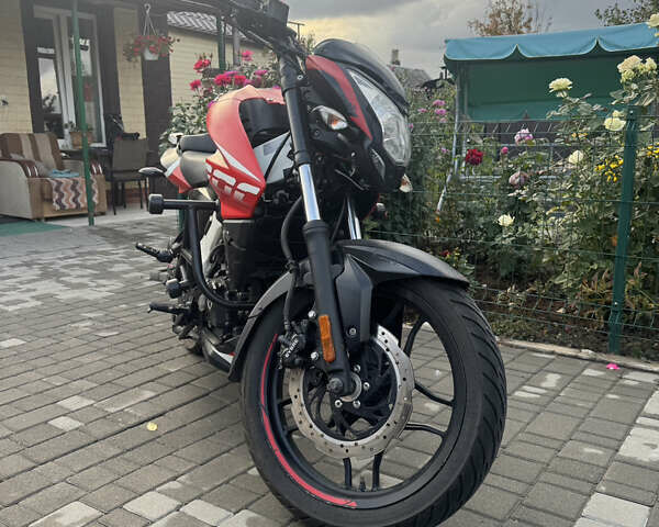 Красный Баджадж Pulsar NS200, объемом двигателя 0.2 л и пробегом 10 тыс. км за 2000 $, фото 10 на Automoto.ua