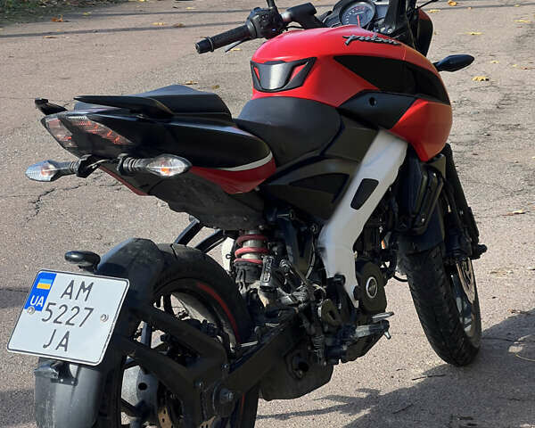 Красный Баджадж Pulsar NS200, объемом двигателя 0.2 л и пробегом 5 тыс. км за 2500 $, фото 3 на Automoto.ua