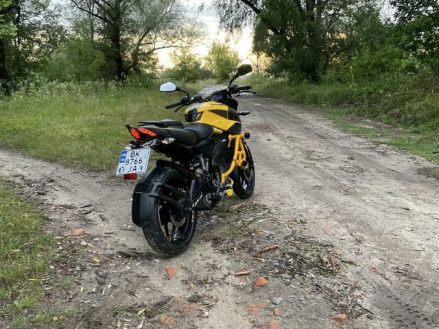 Баджадж Pulsar NS200, объемом двигателя 0.2 л и пробегом 0 тыс. км за 1950 $, фото 2 на Automoto.ua