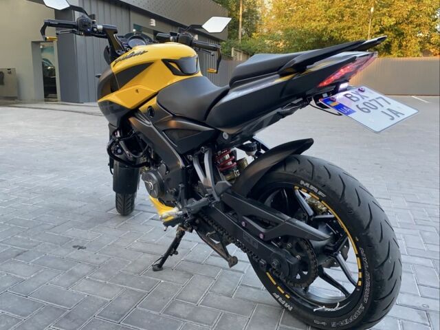 Баджадж Pulsar NS200, объемом двигателя 0.2 л и пробегом 0 тыс. км за 2400 $, фото 7 на Automoto.ua