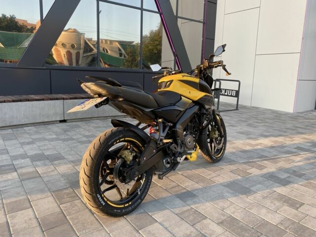 Баджадж Pulsar NS200, об'ємом двигуна 0.2 л та пробігом 0 тис. км за 2400 $, фото 15 на Automoto.ua