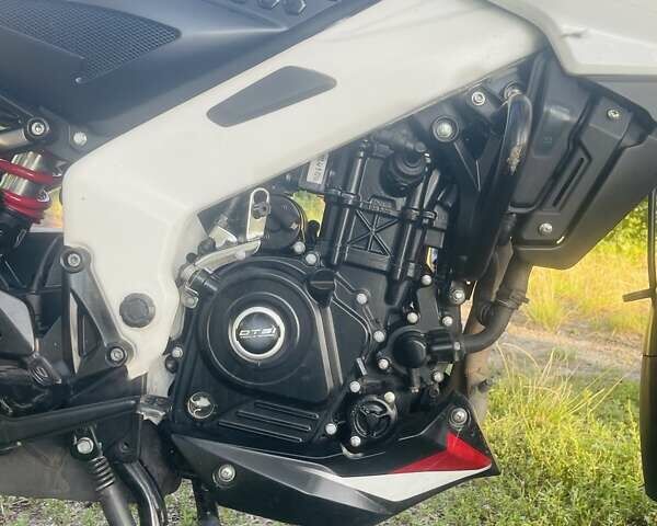 Баджадж Pulsar NS200, объемом двигателя 0.2 л и пробегом 18 тыс. км за 2000 $, фото 7 на Automoto.ua