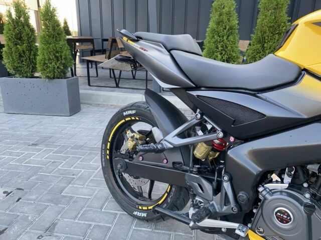 Баджадж Pulsar NS200, об'ємом двигуна 0.2 л та пробігом 0 тис. км за 2400 $, фото 4 на Automoto.ua
