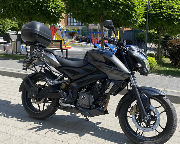 Баджадж Pulsar NS200, объемом двигателя 0.2 л и пробегом 15 тыс. км за 2500 $, фото 1 на Automoto.ua