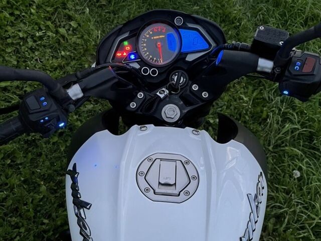 Баджадж Pulsar NS200, об'ємом двигуна 0.2 л та пробігом 0 тис. км за 2295 $, фото 7 на Automoto.ua