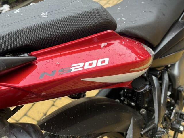 Баджадж Pulsar NS200, объемом двигателя 0.2 л и пробегом 0 тыс. км за 2850 $, фото 3 на Automoto.ua