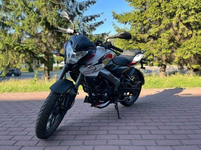 Баджадж Pulsar NS200, об'ємом двигуна 0.2 л та пробігом 0 тис. км за 3100 $, фото 7 на Automoto.ua