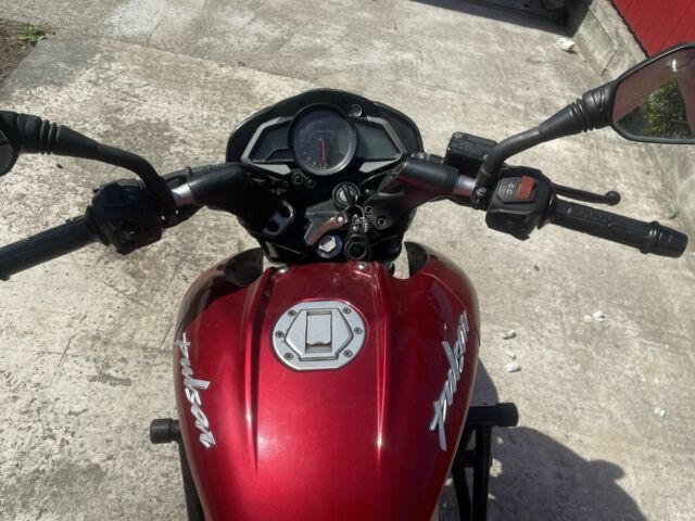 Баджадж Pulsar NS200, объемом двигателя 0.2 л и пробегом 0 тыс. км за 1800 $, фото 5 на Automoto.ua