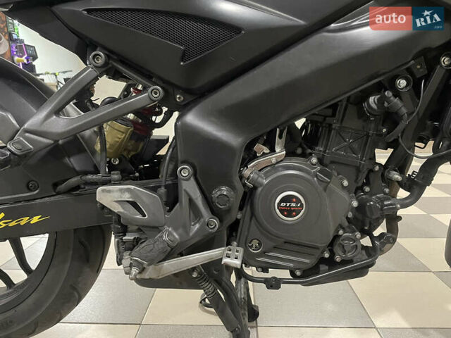 Баджадж Pulsar NS200, объемом двигателя 0 л и пробегом 30 тыс. км за 1750 $, фото 5 на Automoto.ua