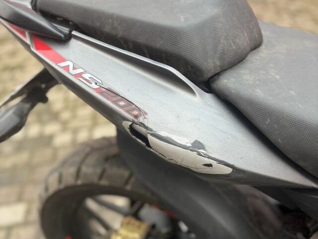 Баджадж Pulsar NS200, об'ємом двигуна 0.2 л та пробігом 0 тис. км за 1800 $, фото 10 на Automoto.ua