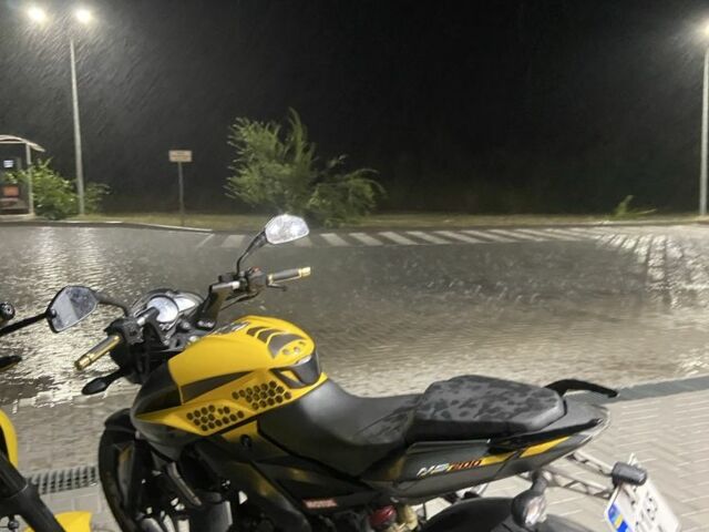 Баджадж Pulsar NS200, объемом двигателя 0.2 л и пробегом 0 тыс. км за 1750 $, фото 5 на Automoto.ua