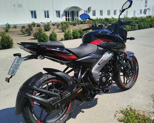 Баджадж Pulsar NS200, объемом двигателя 0.2 л и пробегом 3 тыс. км за 2500 $, фото 2 на Automoto.ua