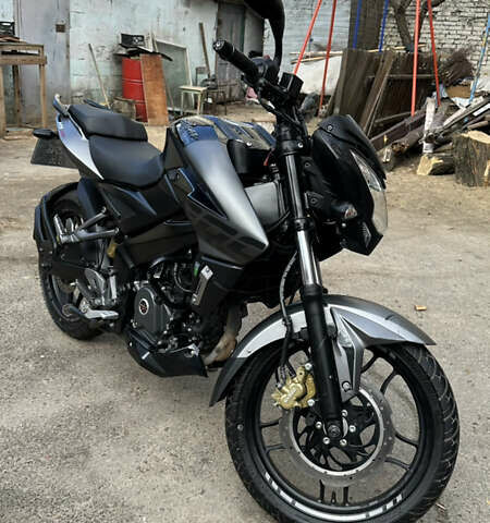 Баджадж Pulsar NS200, объемом двигателя 0.2 л и пробегом 12 тыс. км за 1950 $, фото 8 на Automoto.ua
