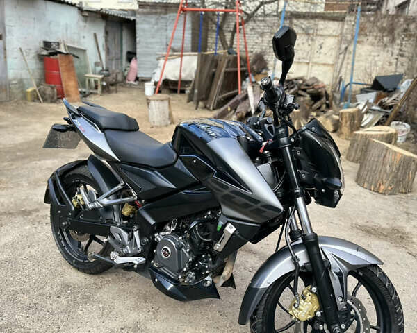 Баджадж Pulsar NS200, объемом двигателя 0.2 л и пробегом 12 тыс. км за 1950 $, фото 3 на Automoto.ua
