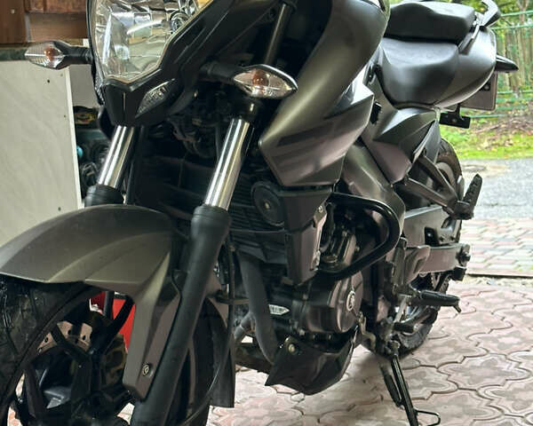 Баджадж Pulsar NS200, объемом двигателя 0 л и пробегом 5 тыс. км за 2200 $, фото 2 на Automoto.ua