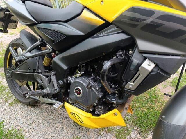 Баджадж Pulsar NS200, объемом двигателя 0.2 л и пробегом 0 тыс. км за 2000 $, фото 6 на Automoto.ua