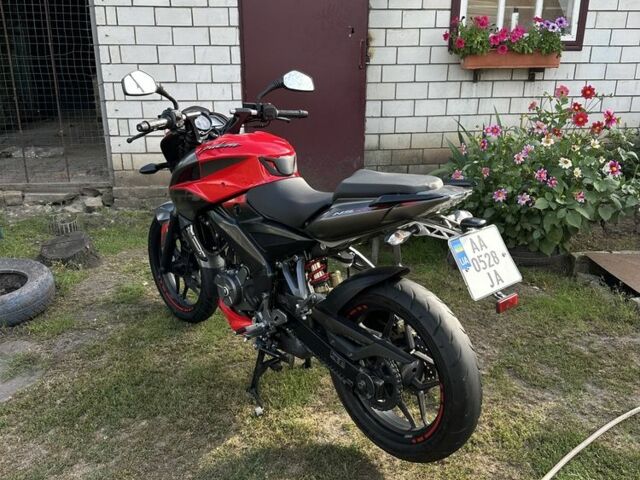 Баджадж Pulsar NS200, об'ємом двигуна 0.2 л та пробігом 0 тис. км за 1150 $, фото 6 на Automoto.ua