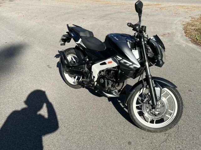 Баджадж Pulsar NS200, объемом двигателя 0.2 л и пробегом 0 тыс. км за 2300 $, фото 4 на Automoto.ua