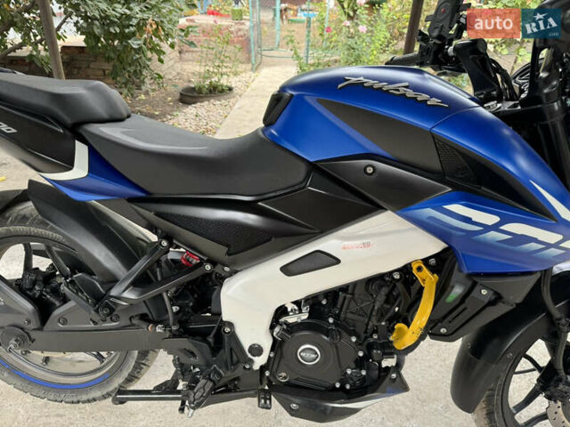 Баджадж Pulsar NS200, объемом двигателя 0 л и пробегом 7 тыс. км за 2200 $, фото 5 на Automoto.ua