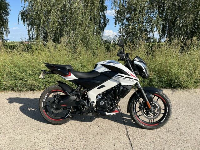 Баджадж Pulsar NS200, объемом двигателя 0.2 л и пробегом 0 тыс. км за 2500 $, фото 2 на Automoto.ua