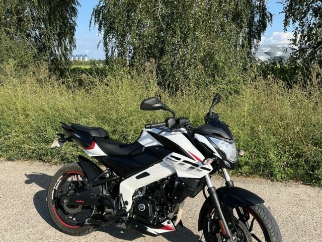 Баджадж Pulsar NS200, объемом двигателя 0.2 л и пробегом 0 тыс. км за 2500 $, фото 1 на Automoto.ua