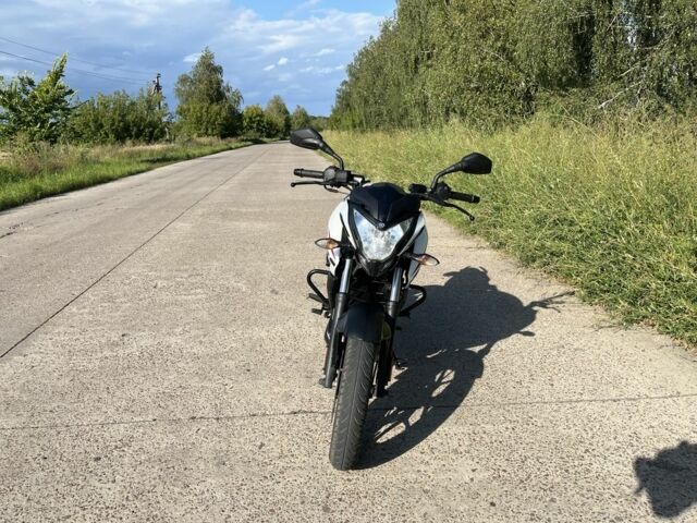 Баджадж Pulsar NS200, объемом двигателя 0.2 л и пробегом 0 тыс. км за 2500 $, фото 4 на Automoto.ua