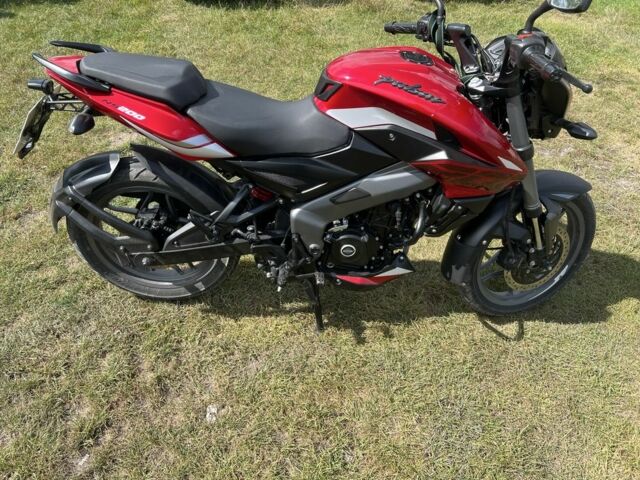 Баджадж Pulsar NS200, об'ємом двигуна 0.2 л та пробігом 0 тис. км за 2200 $, фото 4 на Automoto.ua