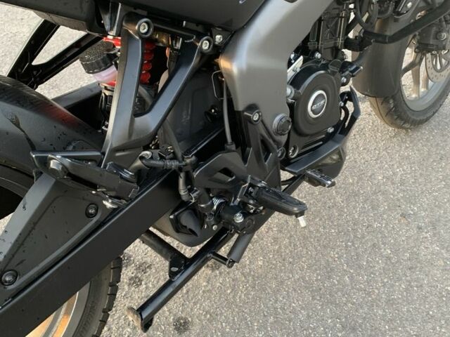 Баджадж Pulsar NS200, объемом двигателя 0.2 л и пробегом 0 тыс. км за 2400 $, фото 4 на Automoto.ua
